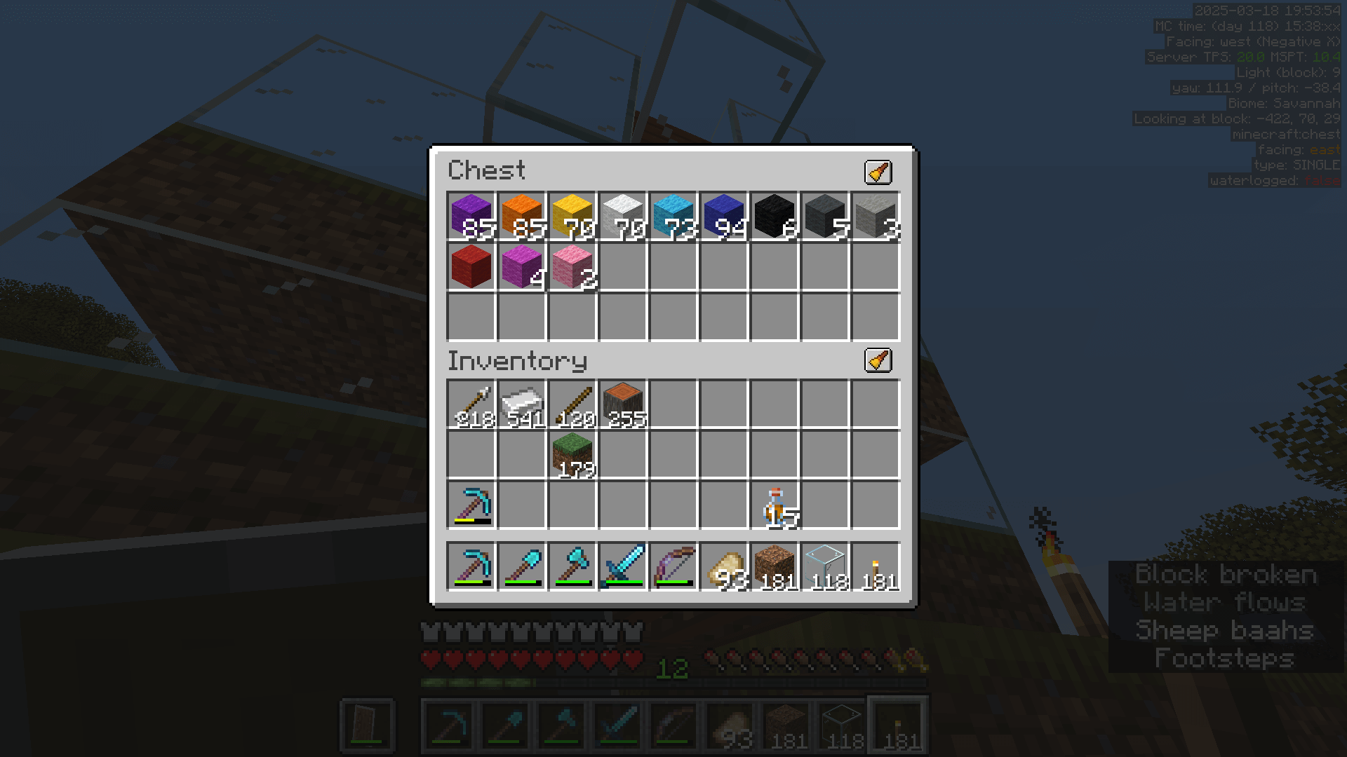 Pop quiz! Which colour did Ela forget to include here even though they definitely have access to it? Answer in part 16! A chest inventory with twelve colours of wool.